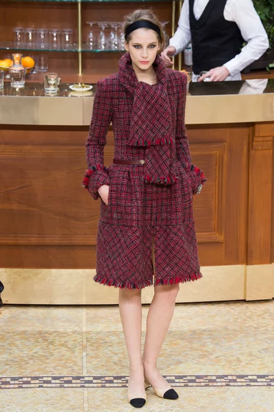 Look 33
